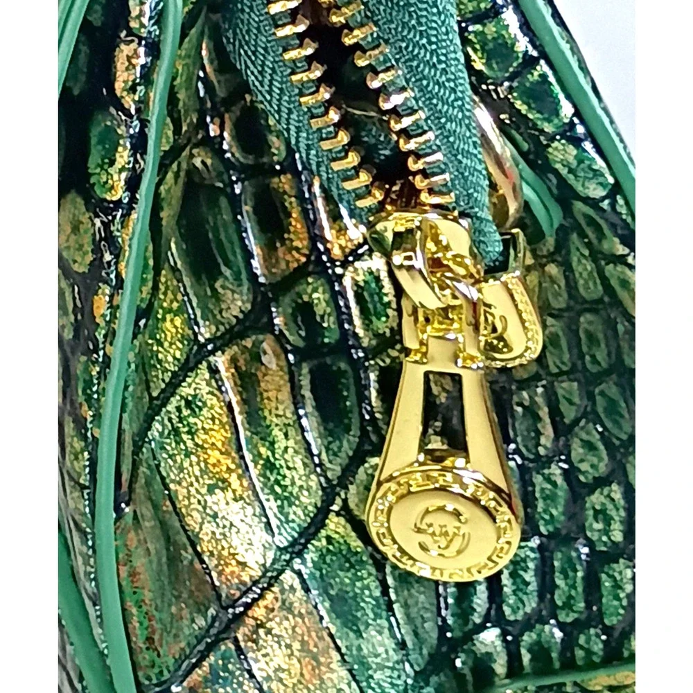 Vintage Sharif Metallic Green Gold Reptile Embossed Crossbody Flap Bag Y2K EUC